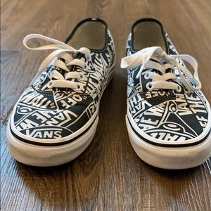 Vans Black/White shoes Unisex 6 / 7.5